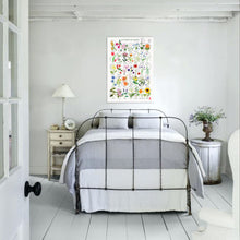 Afbeelding in Gallery-weergave laden, Eetbare bloemen poster A1 met 35 eetbare bloemen uit Nederland, botanische illustraties in de slaapkamer